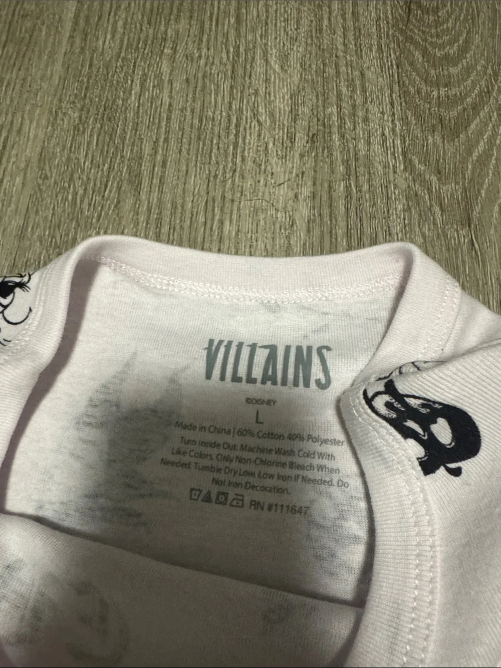 Girls' Pale Pink Short Sleeve Graphic crop top - Villain Print